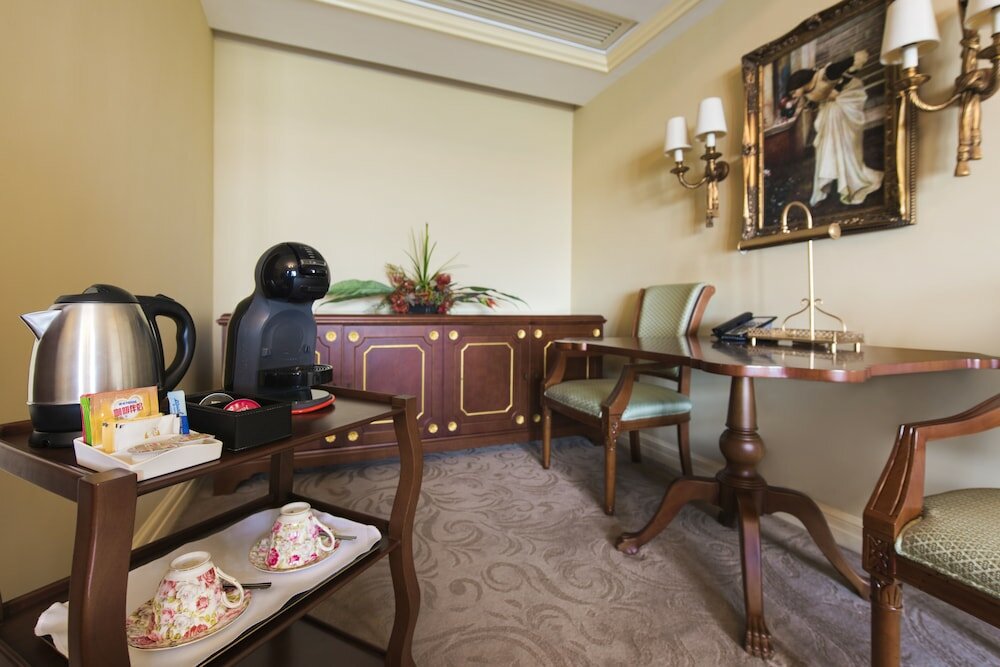 Фото Rocks Hotel