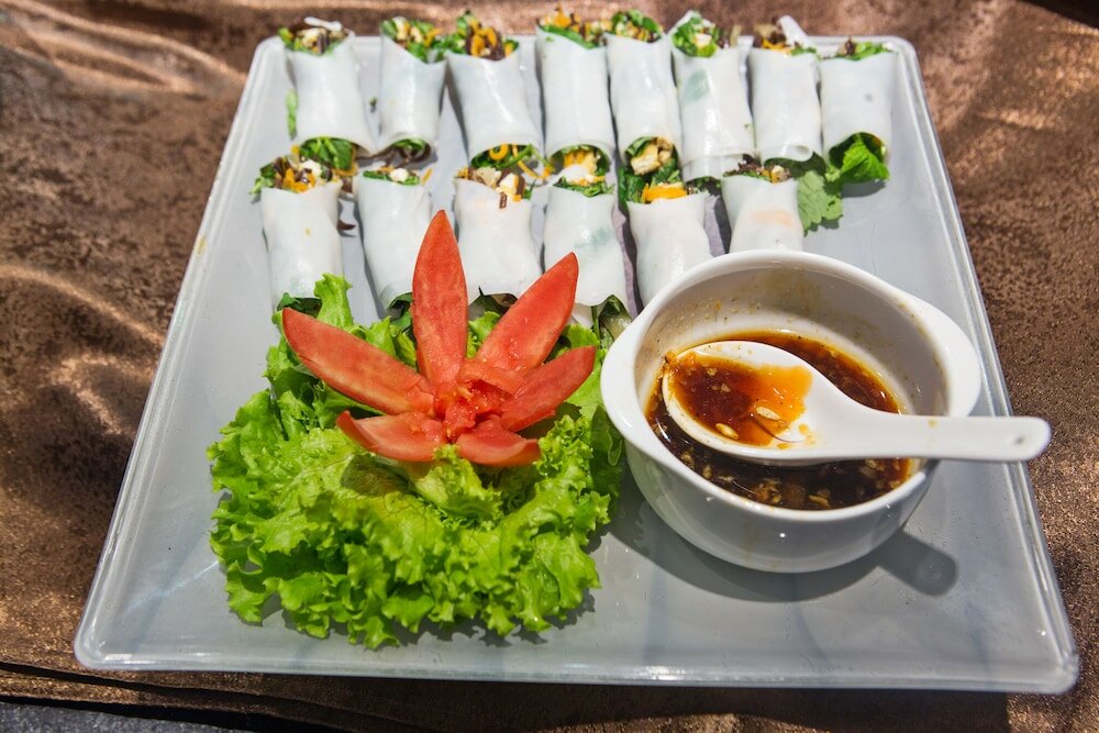 Фото Lake Side Hotel