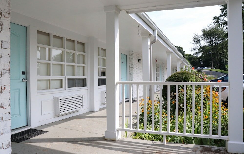 Фото The Circle Hotel Fairfield