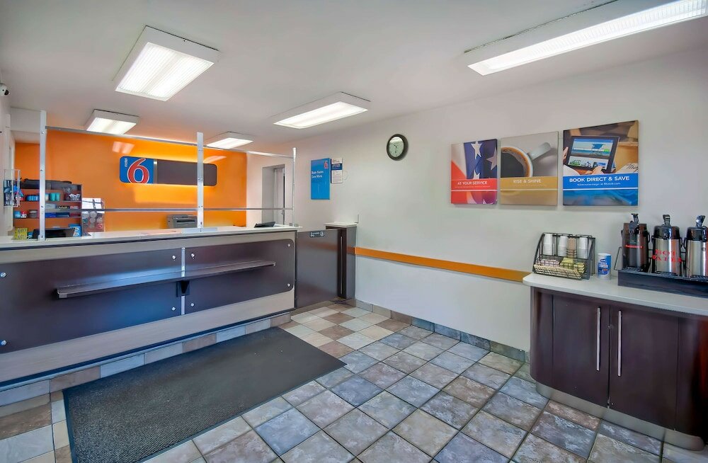 Фото Motel 6 Warren, Mi - Detroit East
