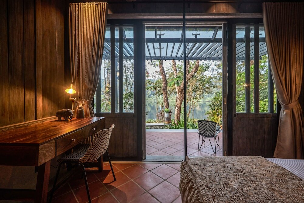 Фото Periyar River lodge