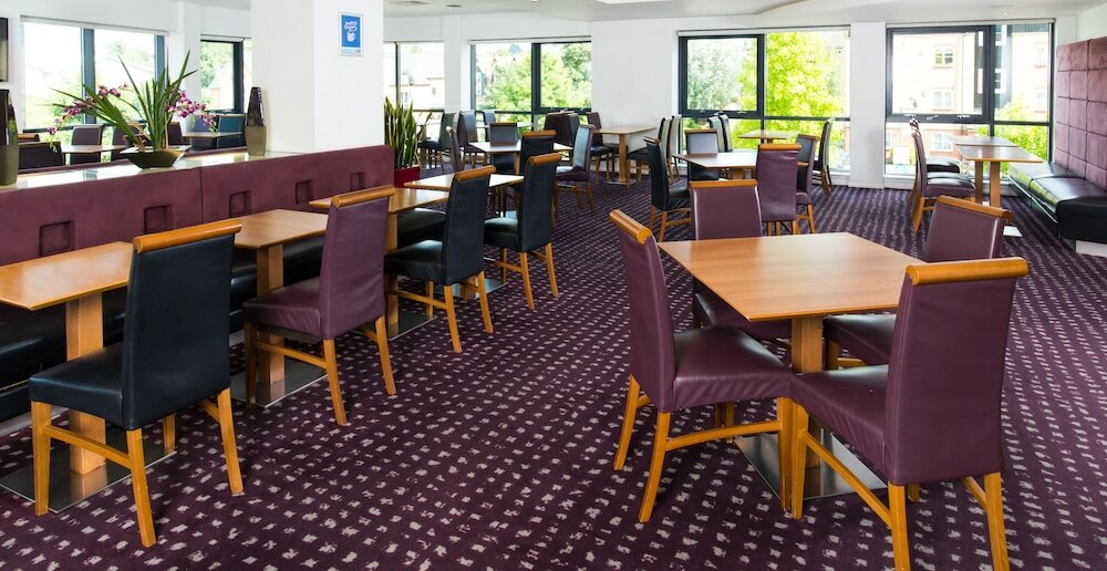 Фото Holiday Inn Express Hemel Hempstead, an Ihg Hotel