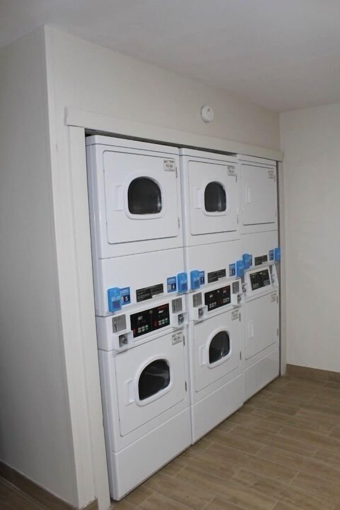 Фото Extended Stay America Detroit Southfield I-696