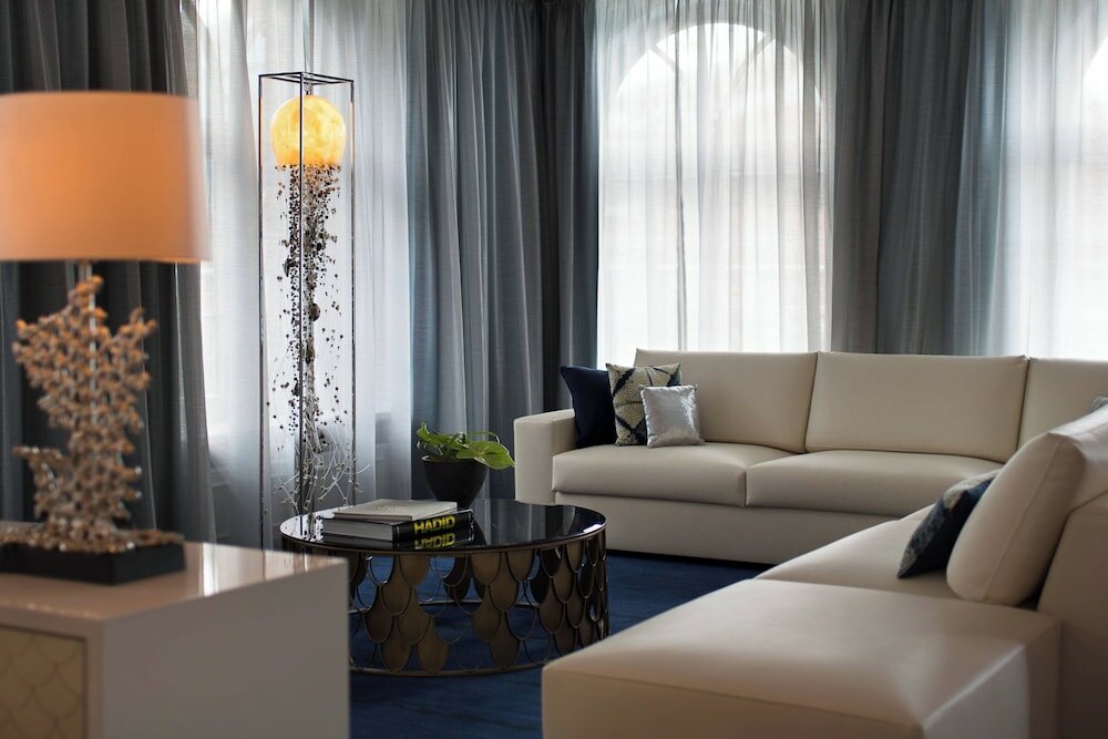 Фото Renaissance Hamburg Hotel