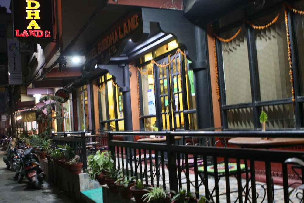 Фото Hotel Buddha Land