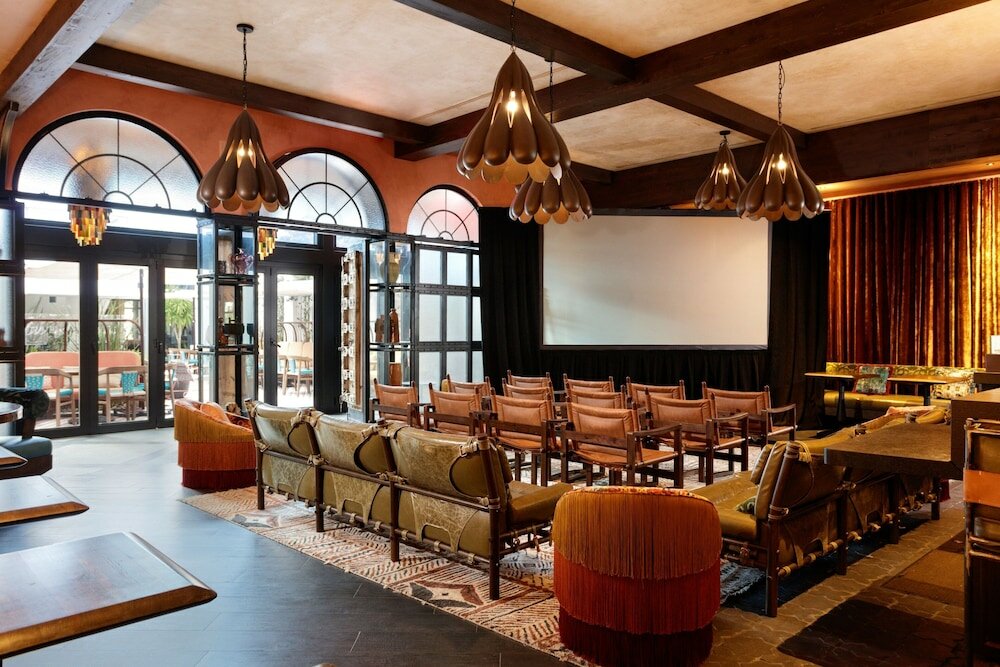 Фото Moxy Miami South Beach