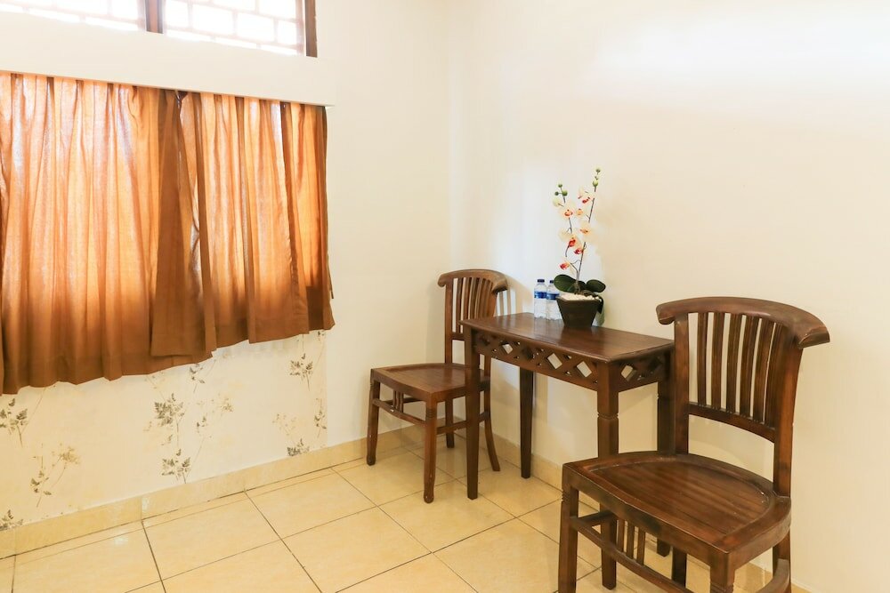 Фото Ayu Lili Garden Hotel