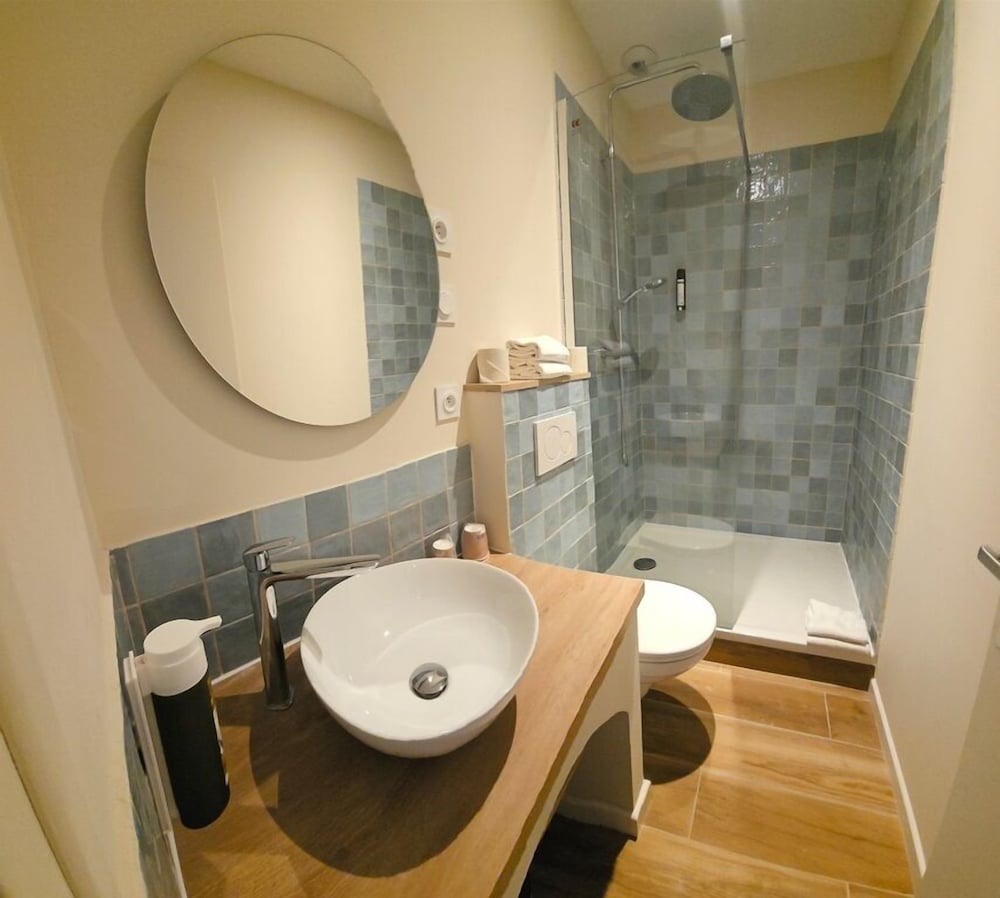 Фото Adonis Sanary Grand Hotel des Bains