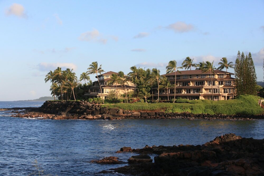 Фото Whalers Cove Oceanfront Resort