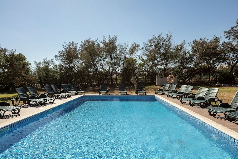 Фото Hotel Campanile Lisbonne Sud - Setubal