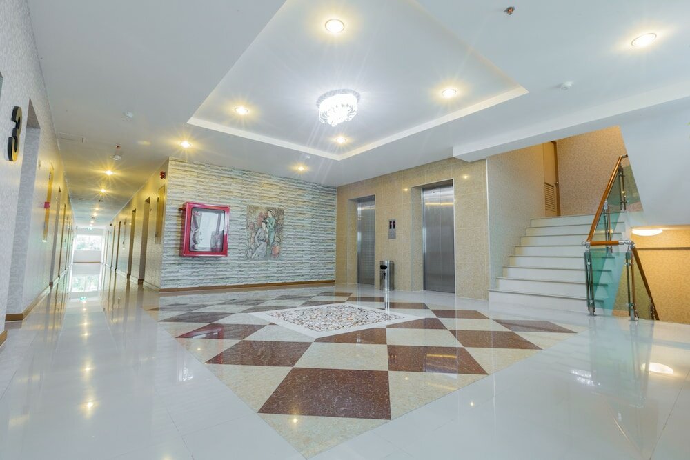 Фото Three Seasons Place