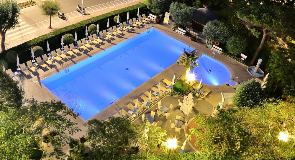 Фото Hotel Bristol