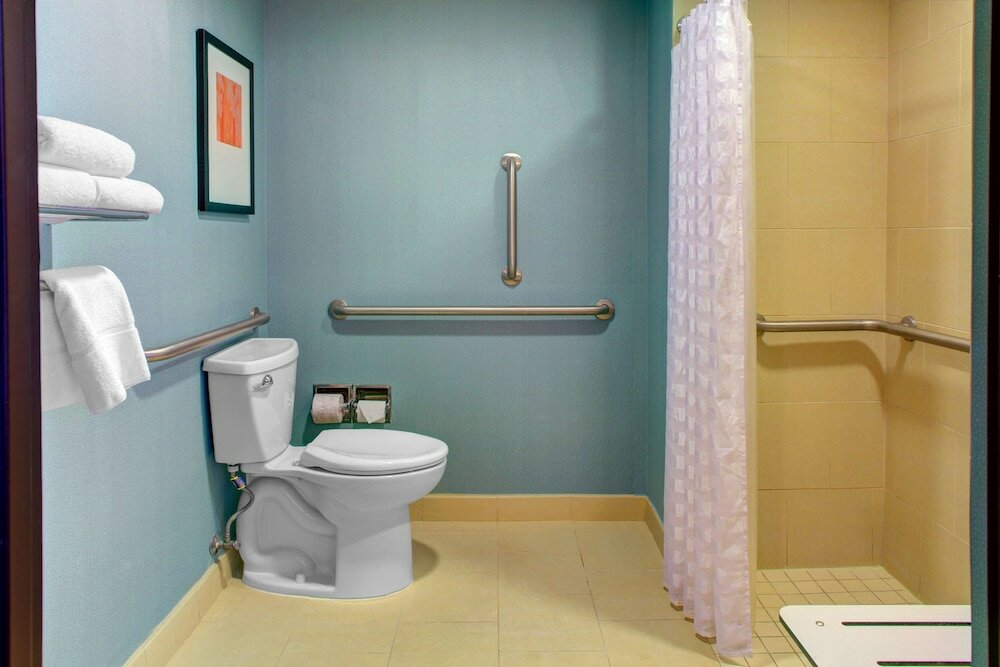 Фото Hyatt Place Charlotte Airport/Lake Pointe