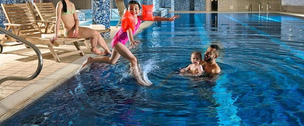 Фото Clayton Hotel Cardiff Lane