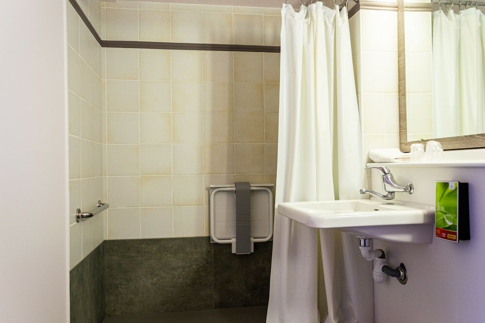 Фото Hotel Initial by Balladins La Roche-sur-Yon