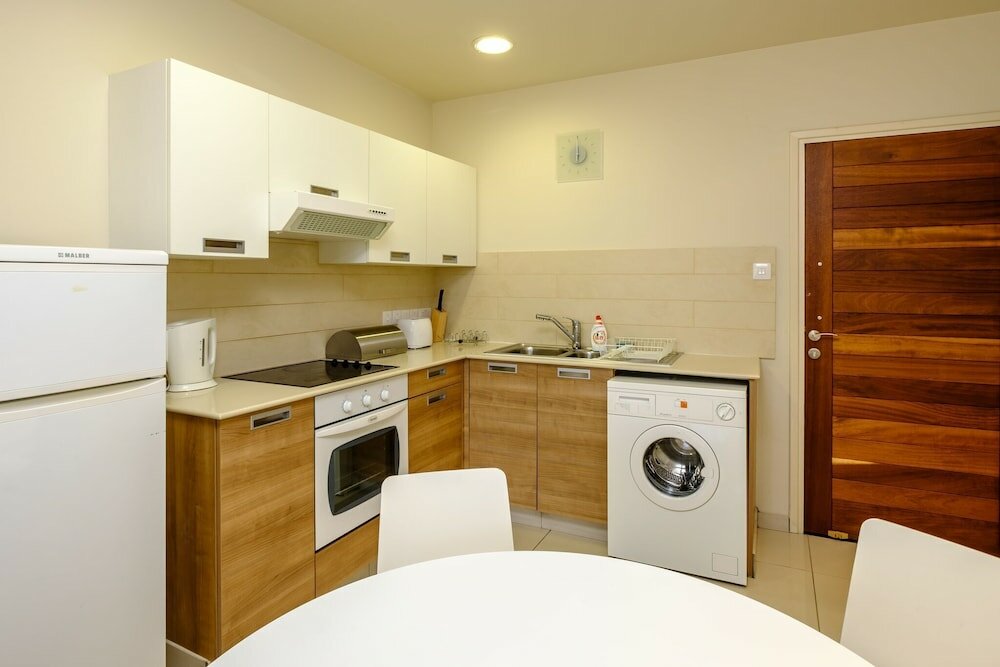 Фото Les Palmiers Boutique Beach Hotel and Luxury Apartments