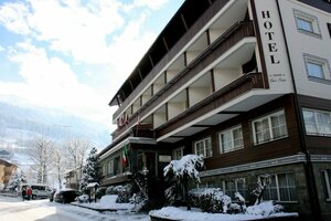 отель Hotel Larice Bianco