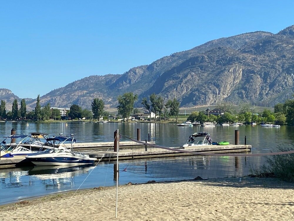 Фото Walnut Beach Resort