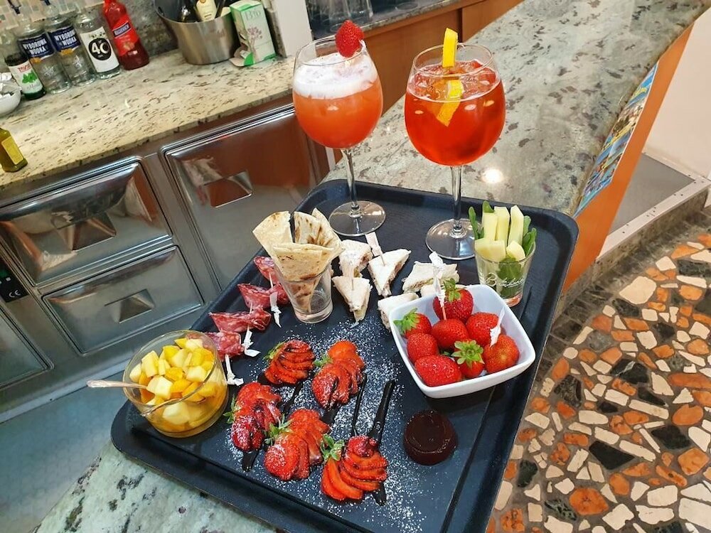 Фото Hotel Marina