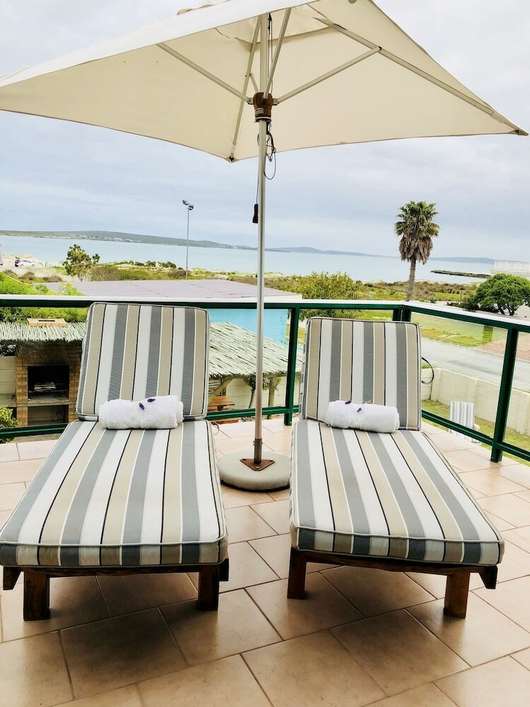 Фото Sandra's Guest House