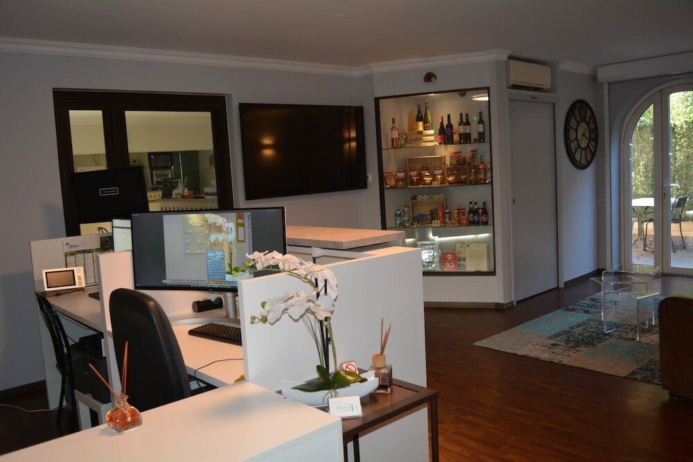 Фото Hotel Ulysse Montpellier Centre Corum