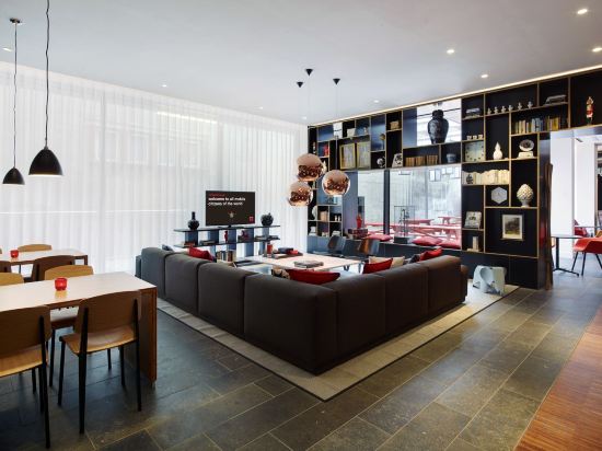 Фото CitizenM Copenhagen Radhuspladsen