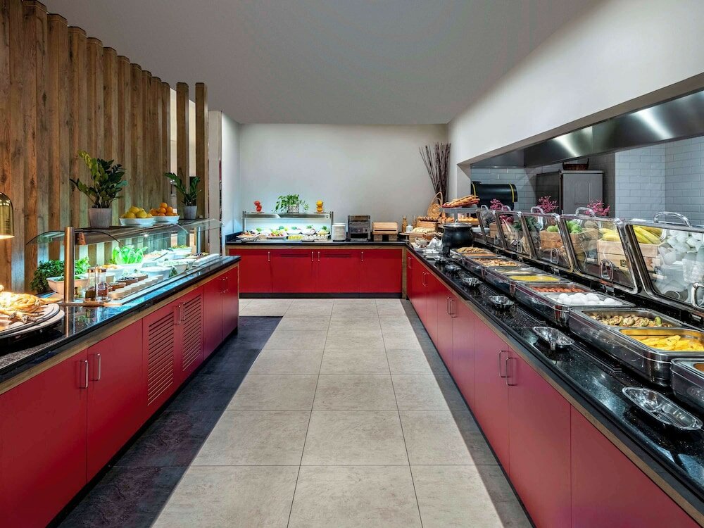 Фото Ibis Jeddah Malik Road