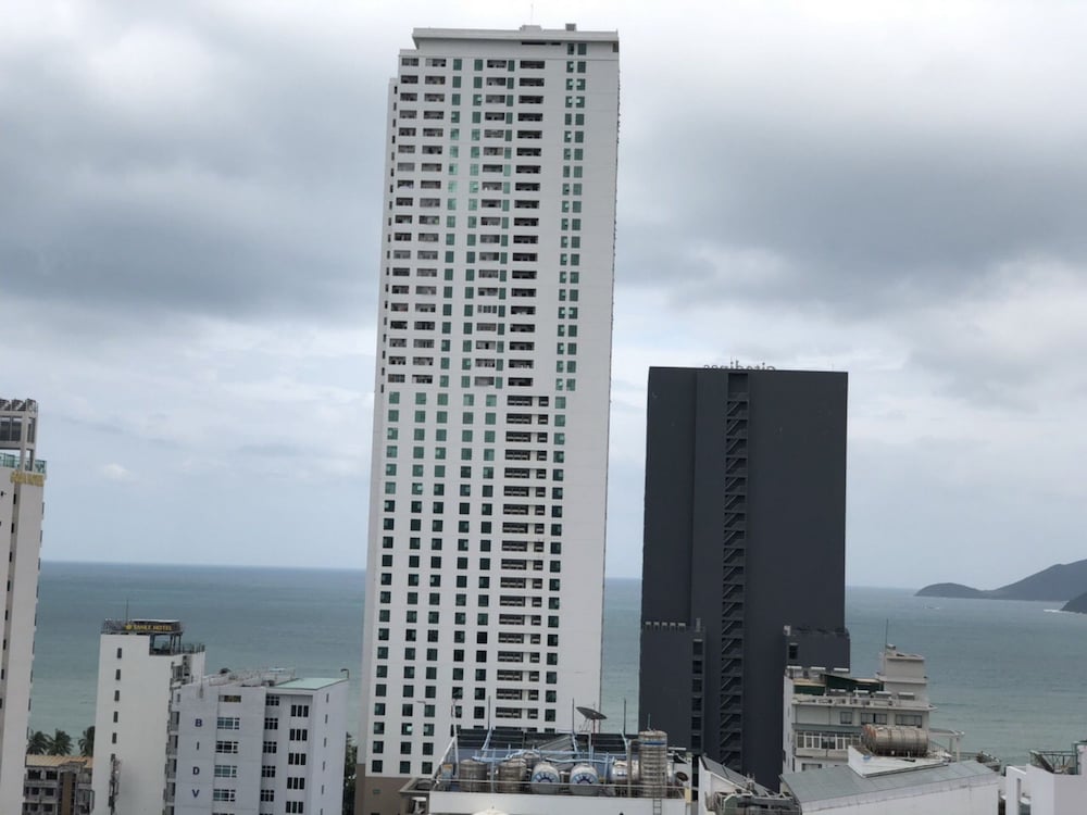 Фото Royal Hpm Hotel