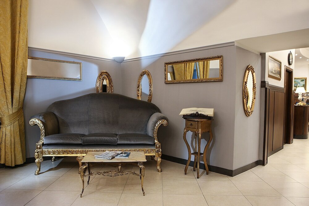 Фото Grand Hotel Capodimonte