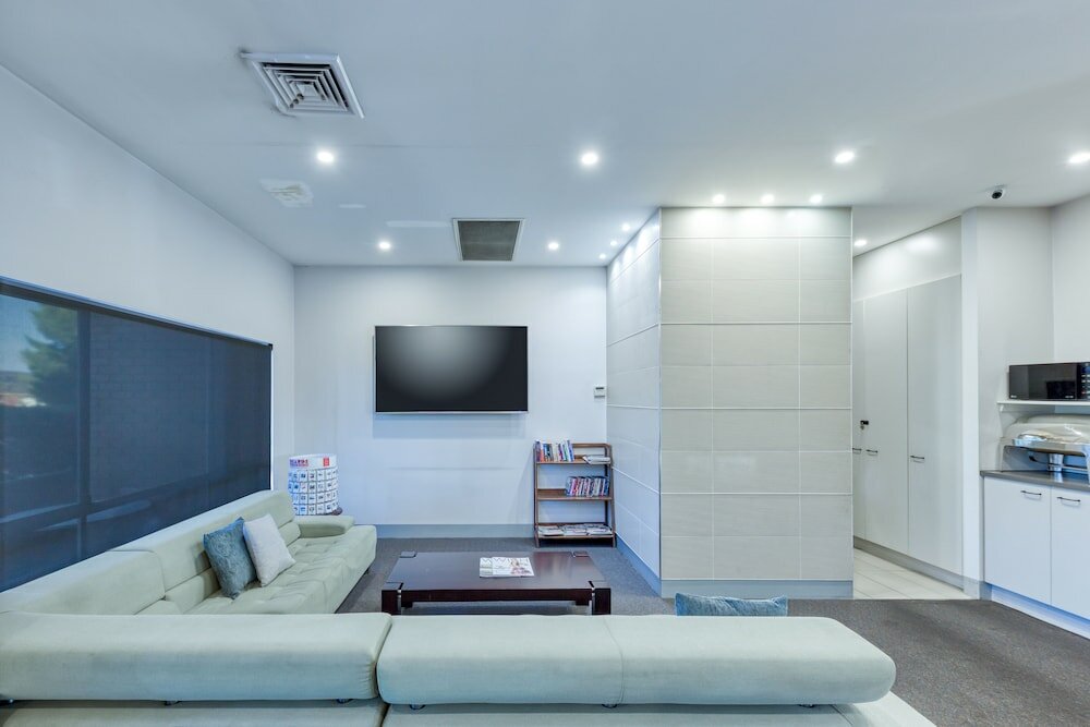 Фото Best Western Airport Motel And Convention Centre