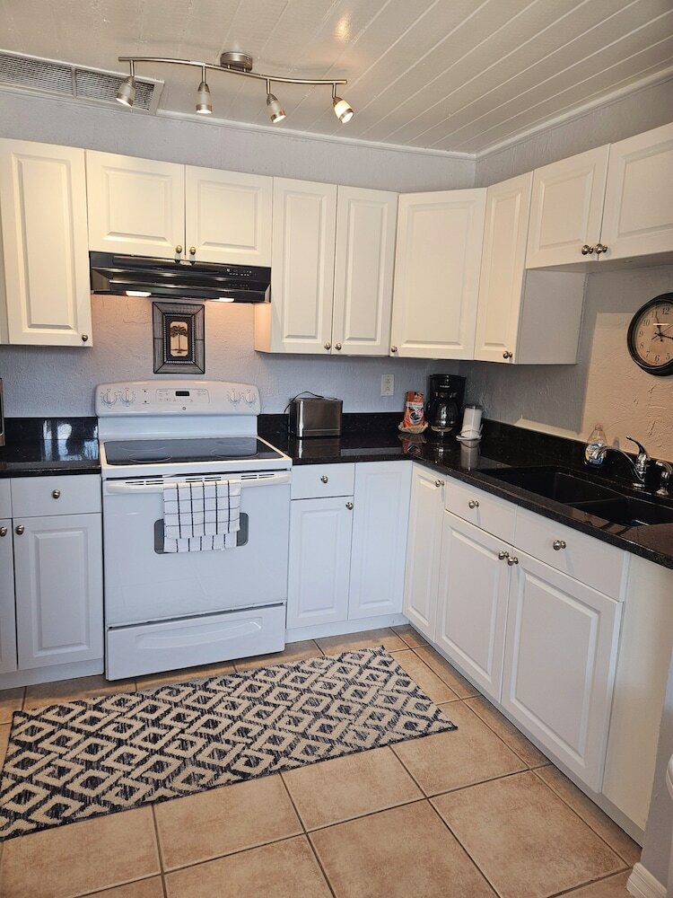 Фото Paradise Cove at Lemon Bay