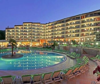 Фото Madara Park Hotel