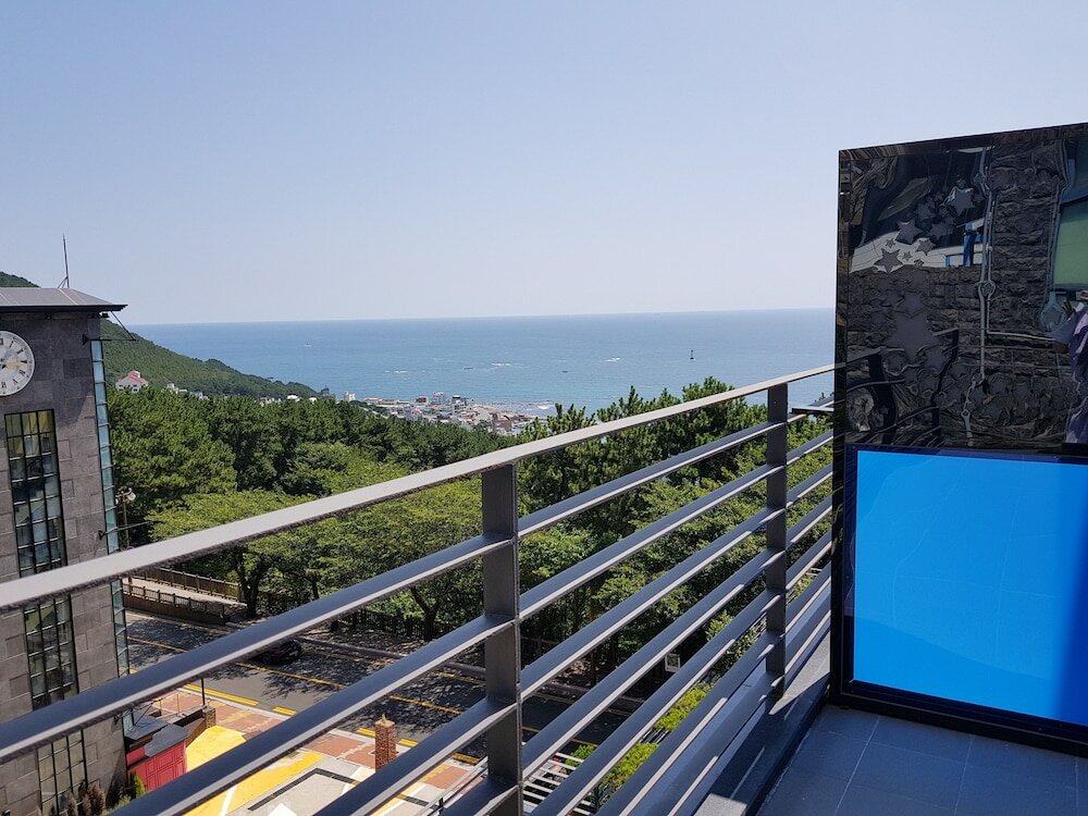 Фото Suntree Hotel