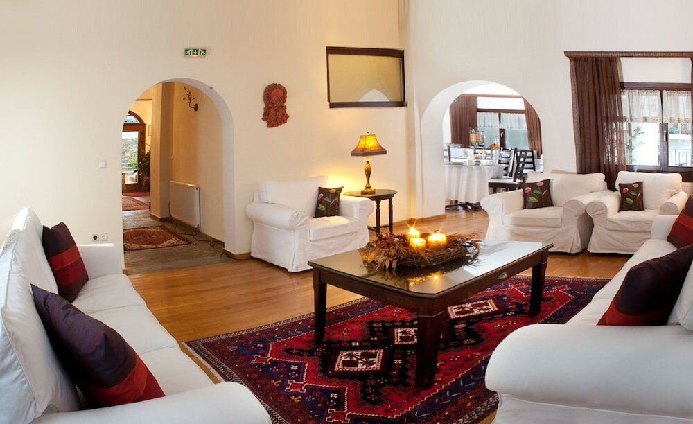 Фото Erofili Hotel and Suites