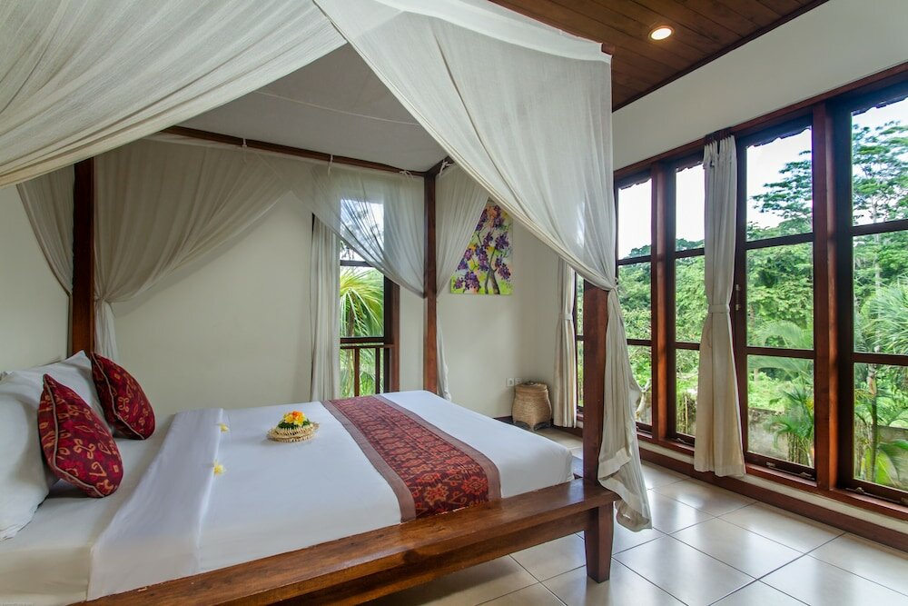 Фото Sarin Ubud Suites by Pramana Villas