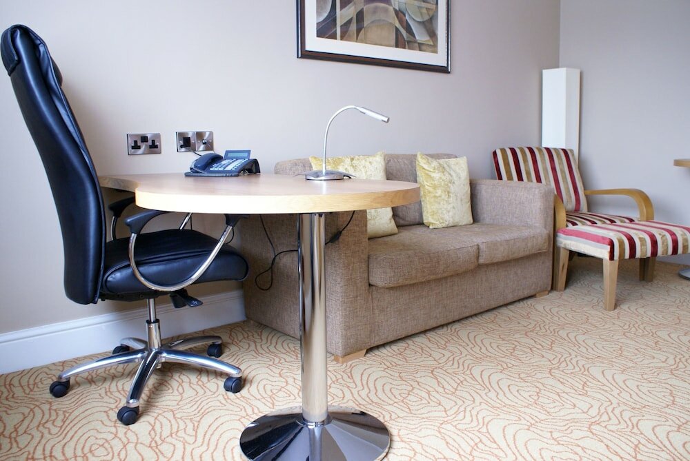 Фото Holiday Inn Kenilworth - Warwick, an Ihg Hotel