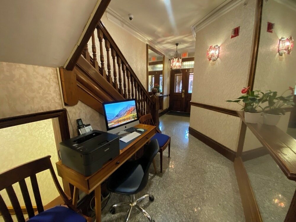 Фото Copley House