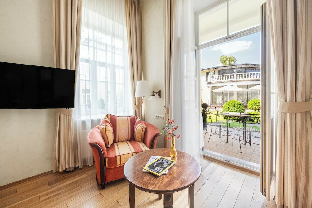 Фото отеля 2