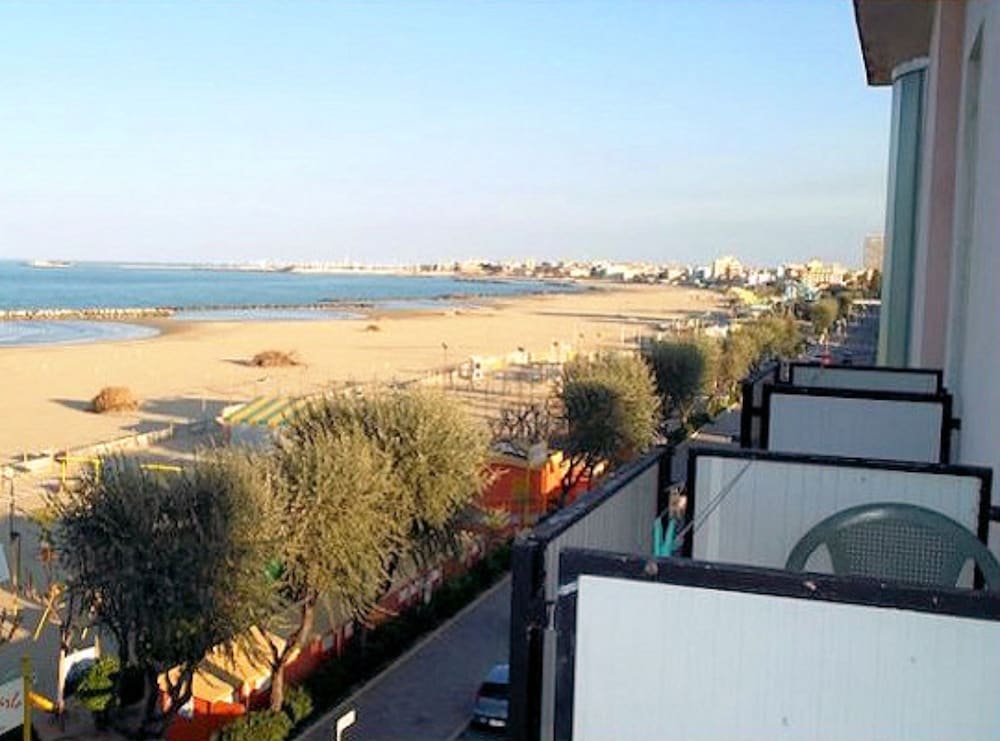 Фото Hotel Sacramora