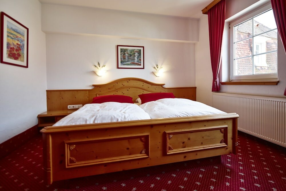 Фото Hotel Bommersheim