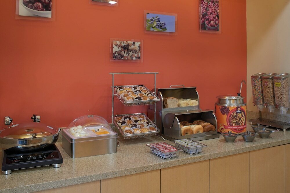 Фото TownePlace Suites by Marriott Detroit Troy