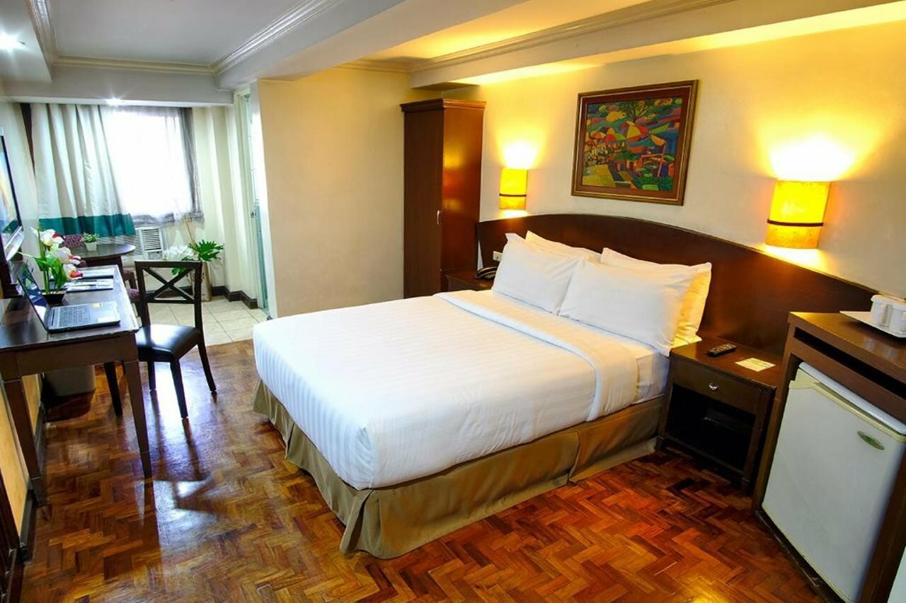 Фото Fersal Hotel Manila