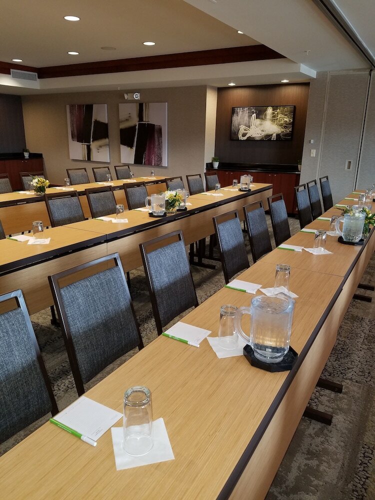 Фото Courtyard Marriott Aksarben Village