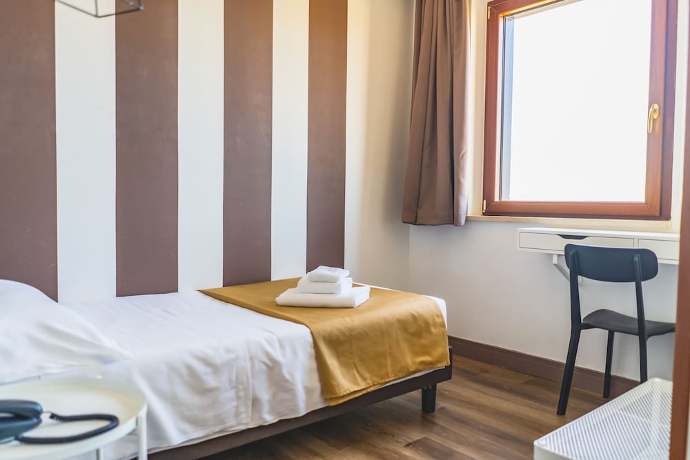 Фото Hotel Continental