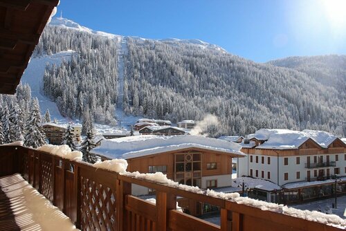 Внешний вид отеля Savoia Palace в Пинцоле, фото 3