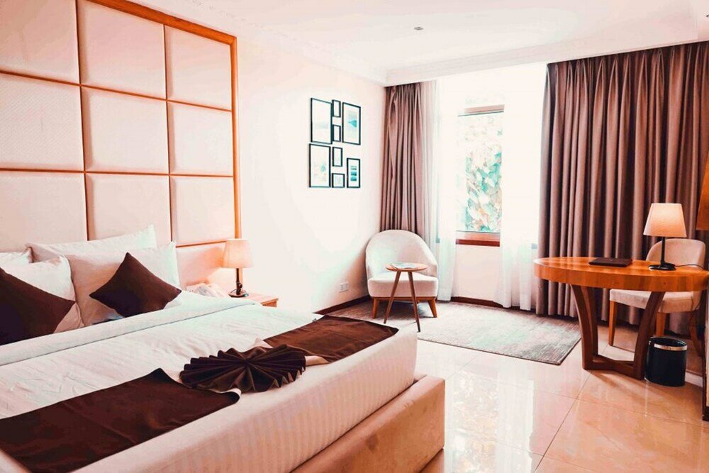 Фото Summerset Continental Hotel Maitama