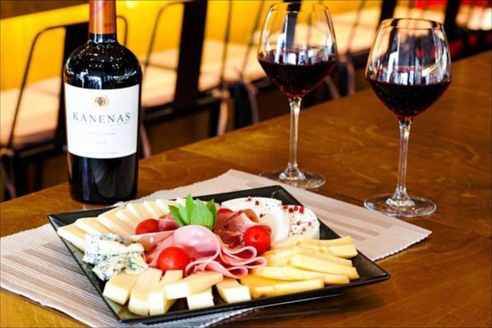 Фото Diamond Suites