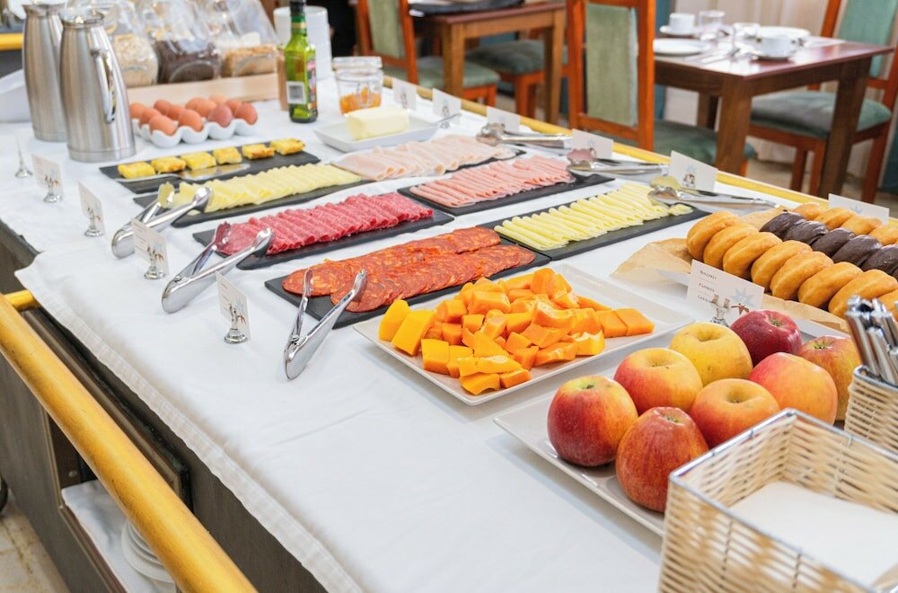 Фото Hotel Aeropuerto Sur