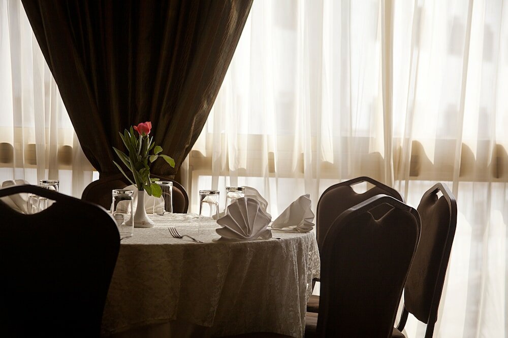 Фото Maadi Hotel