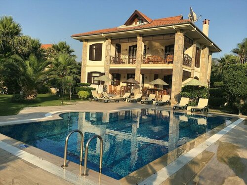 Внешний вид отеля Asur Hotel & Aparts & Villas в Ортадже, фото 1